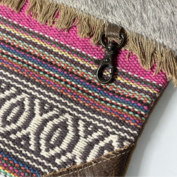 Myra Bag Crossbody Cotton Tapestry Leather Straps S-2920 - Picture 4 of 6